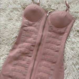 FASHION NOVA - Nude Pink Zip Up Midi Dress